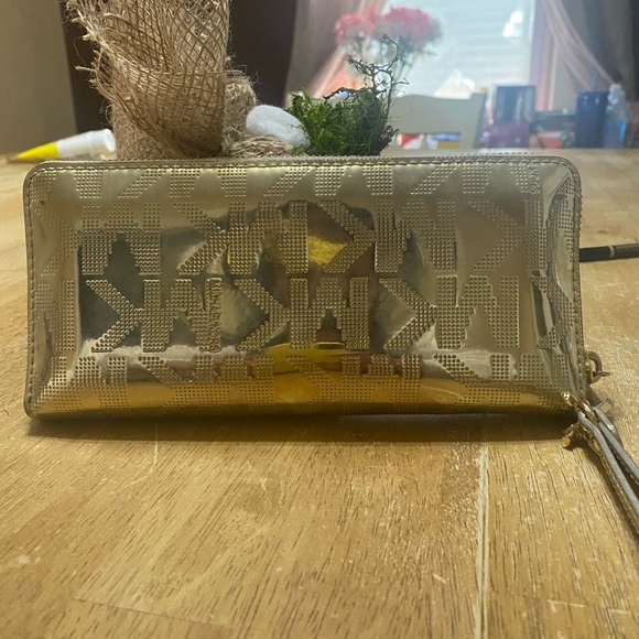 Authentic Michael Kors wallet/ wristlet. Chrome gold. - Picture 2 of 5